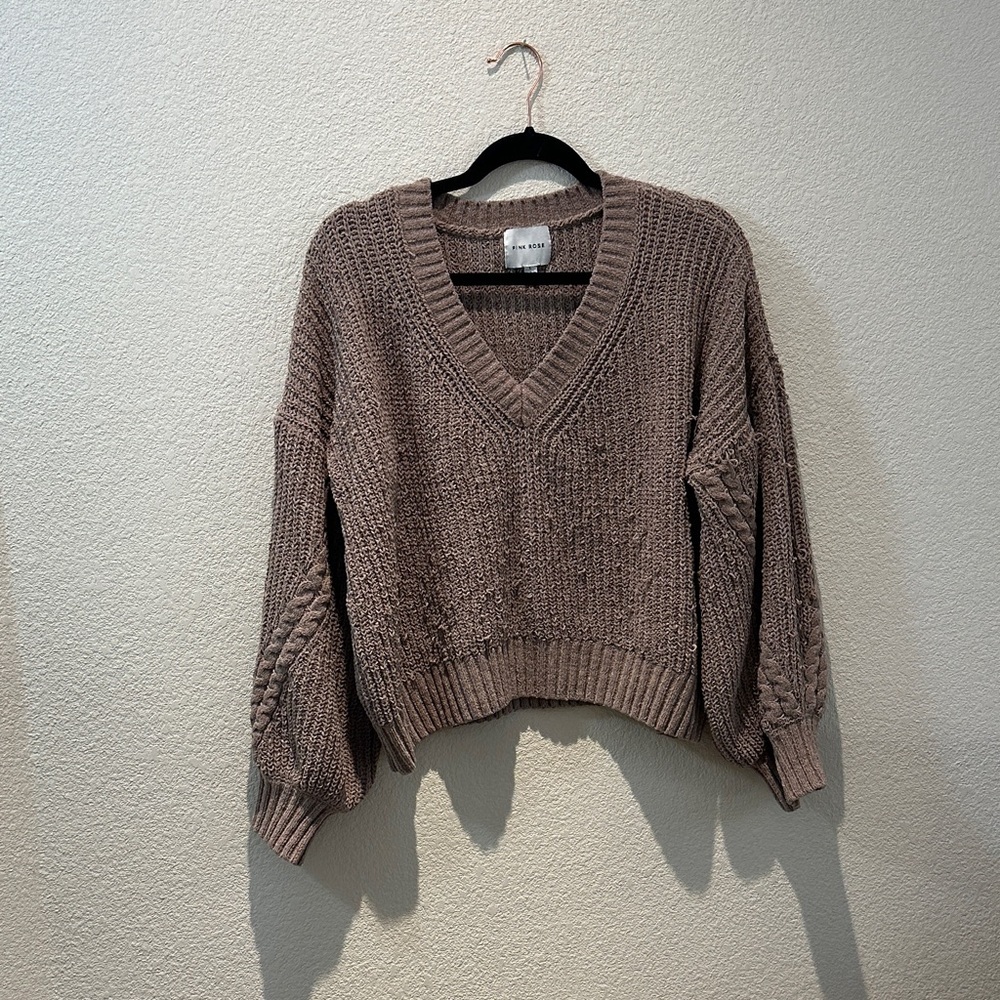 Pink Rose V-Neck Chunky Knit Sweater - light brown size large